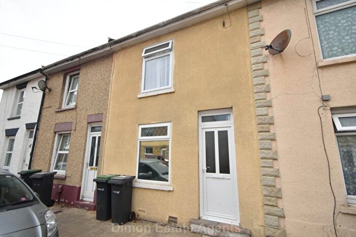 2 Bedroom Terraced House For Sale In Albert Street, Gosport, PO12