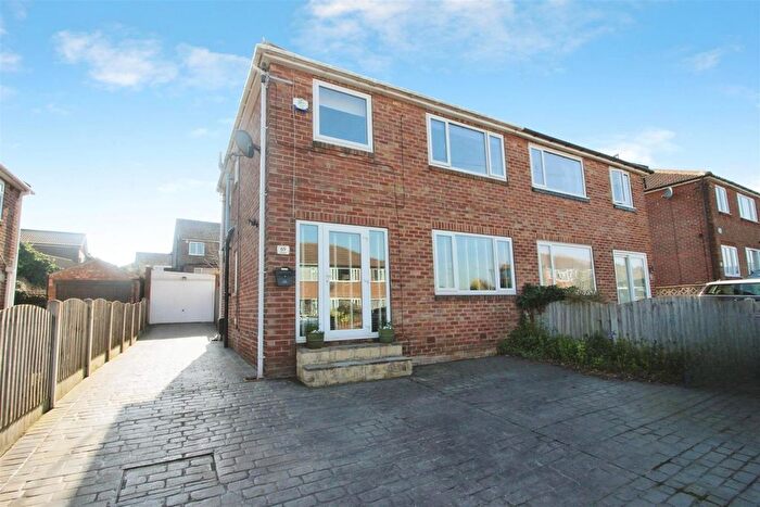 3 Bedroom Semi-Detached House For Sale In Ringway, Garforth, Leeds, LS25