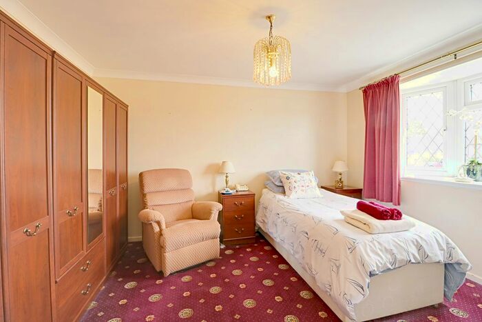 2 Bedroom Semi-Detached Bungalow For Sale In Brackley Way, Basingstoke, RG22