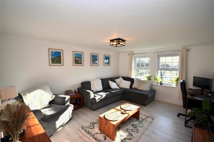 2 Bedroom Flat To Rent In Old Dryburn Way, Durham, DH1