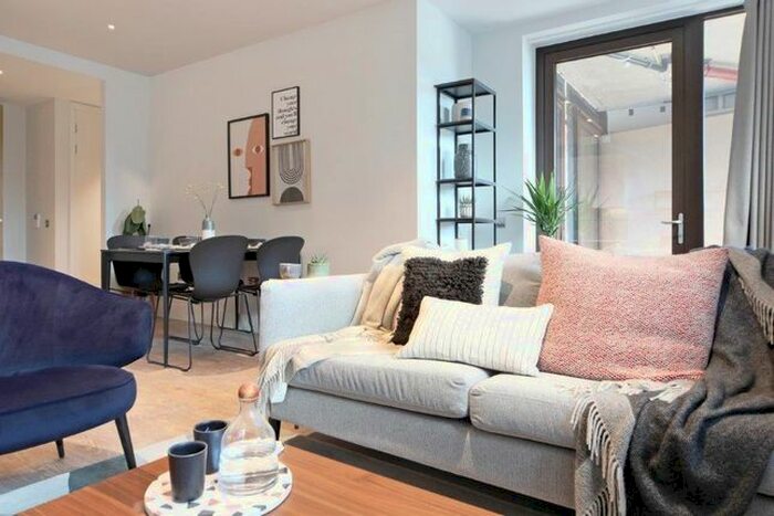 2 Bedroom Flat To Rent In Park Lane, Wembley, HA9