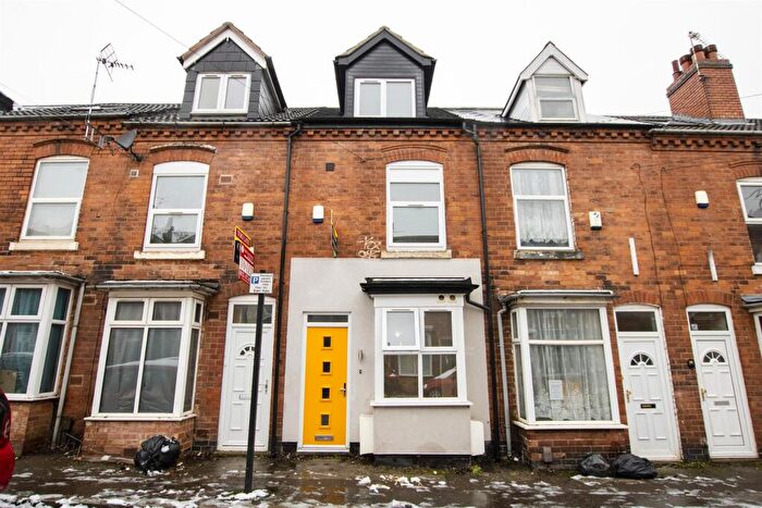 5 Bedroom House To Rent In George Road, Selly Oak, Birmingham, West Midlands, B29