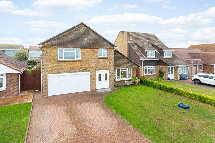 4 Bedroom Detached House For Sale In The Ridings, Cliftonville, Margate, Kent, CT9