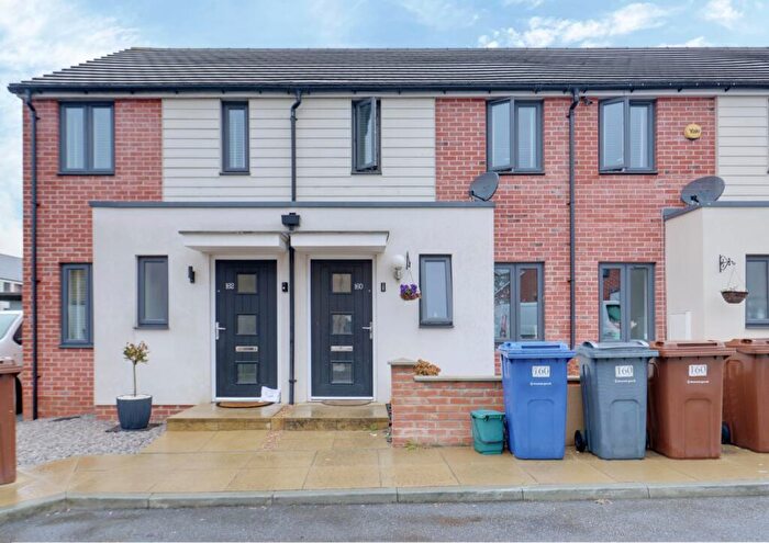 2 Bedroom Terraced House For Sale In Belhouse Avenue, Aveley, South Ockendon, RM15
