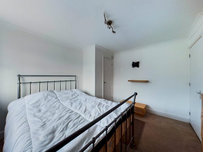 1 Bedroom End Of Terrace House To Rent In Cheviots, Hemel Hempstead, Hertfordshire HP2