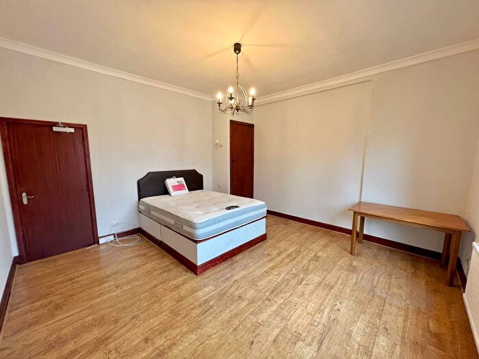 1 Bedroom Studio To Rent In Wilbraham Road, Manchester, M21