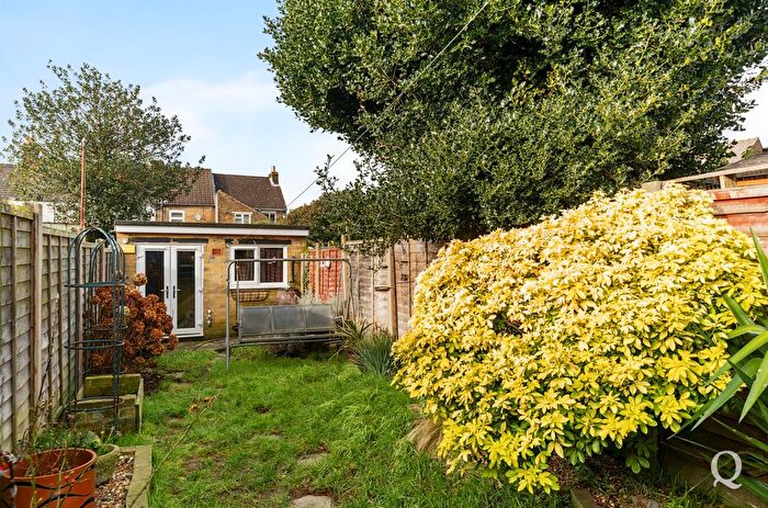3 Bedroom Terraced House For Sale In Cowper Road, Sittingbourne, Kent, ME10
