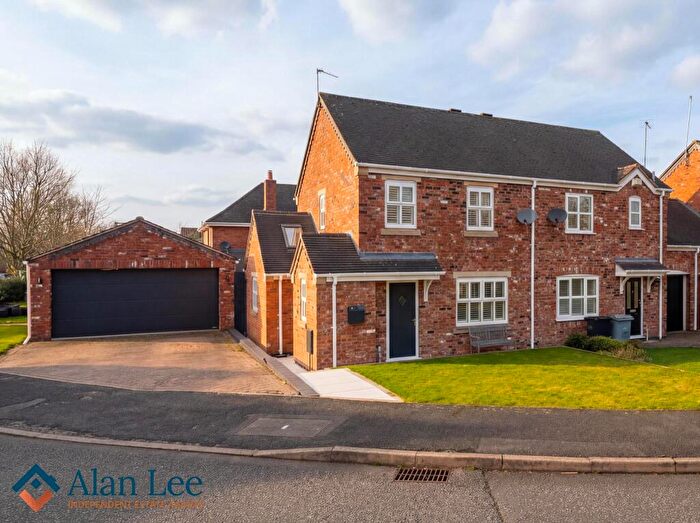 3 Bedroom Semi Detached House For Sale In Augusta Drive, Tytherington, SK10