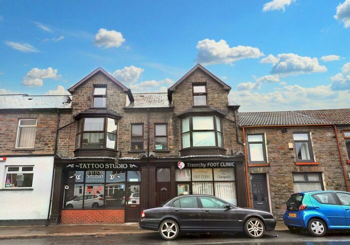 1 Bedroom Flat To Rent In Flat, High Street, Treorchy, CF42
