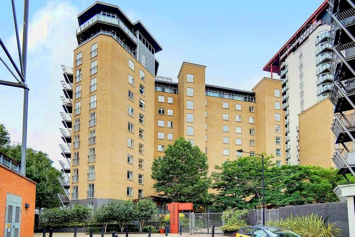 2 Bedroom Flat To Rent In Naxos Building, Hutchin Street, Canary Wharf, London, E14