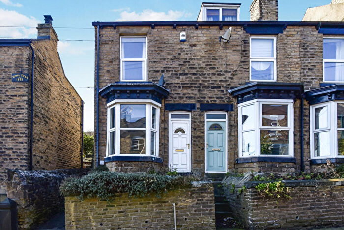 3 Bedroom End Of Terrace House For Sale In Mona Road, Sheffield, S10