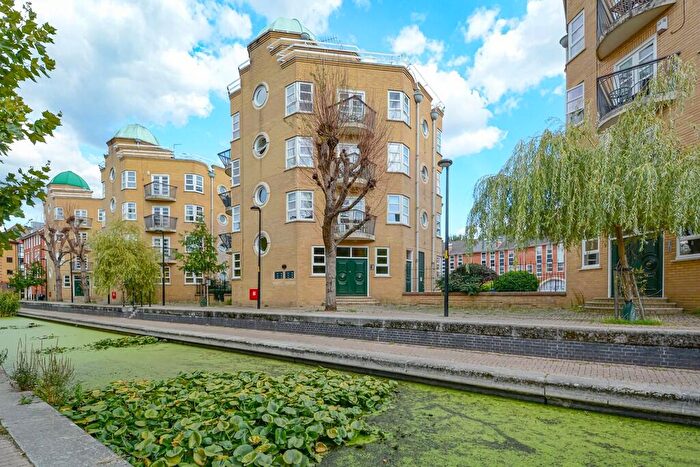 1 Bedroom Apartment For Sale In James House, Canada Water, SE16