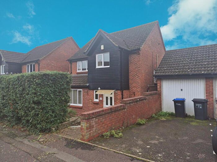 4 Bedroom Detached House To Rent In Daimler Close, Rectory Farm, Northampton, NN3