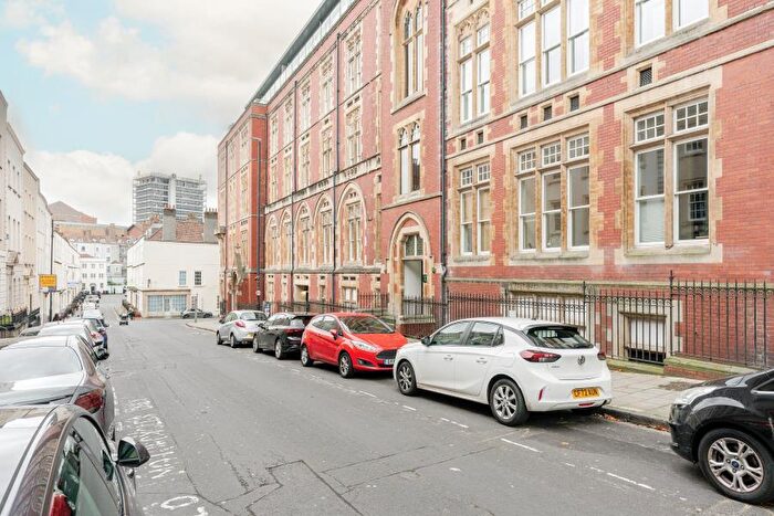 2 Bedroom Apartment To Rent In Unity Street- City Centre, BS1