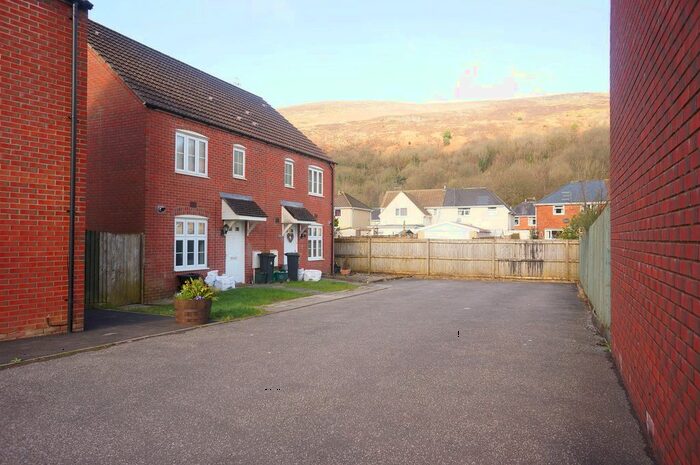 3 Bedroom Semi-Detached House To Rent In Ffordd Y Glowyr, Godrergraig, Pontardawe, Neath And Port Talbot., SA9