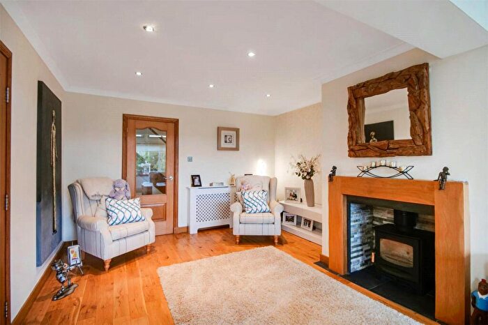 5 Bedroom Detached House For Sale In Binniehill Road, Cumbernauld, Glasgow, North Lanarkshire, G68