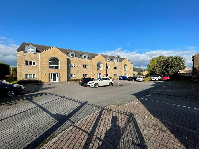 2 Bedroom Flat For Sale In Elland Lane, Elland, HX5