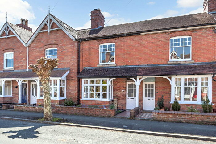 3 Bedroom Terraced House For Sale In Victoria Road, Devizes, Wiltshire, SN10