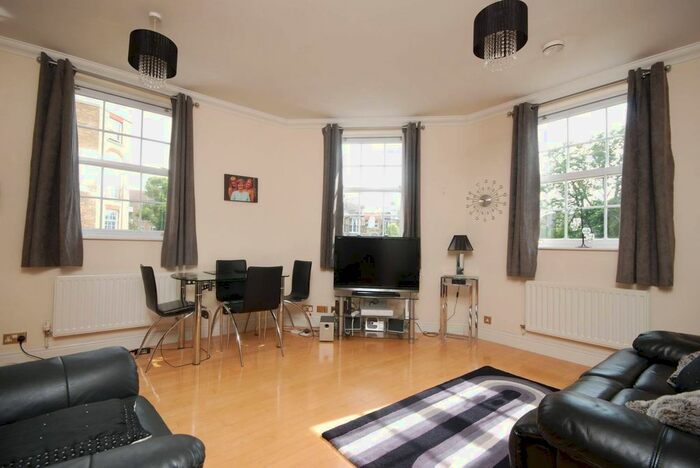 1 Bedroom Flat To Rent In Chapman Square, Wimbledon Common, London, SW19