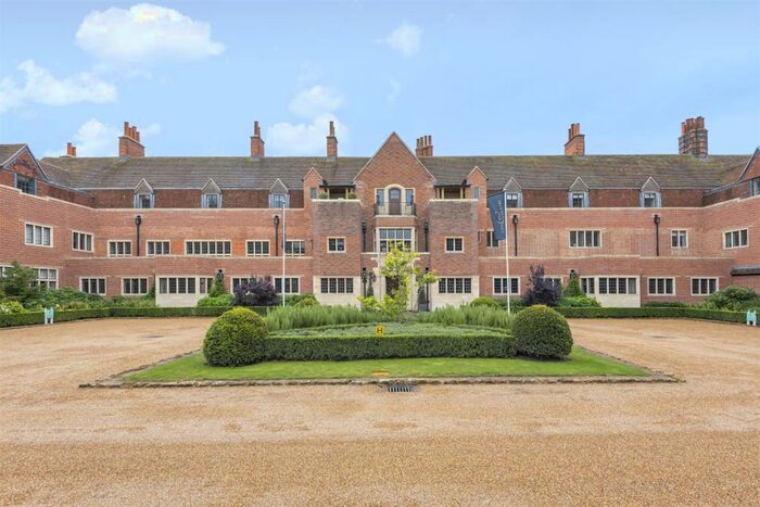 1 Bedroom Apartment To Rent In King Edward Vii Apartments, Kings Drive, Midhurst, GU29