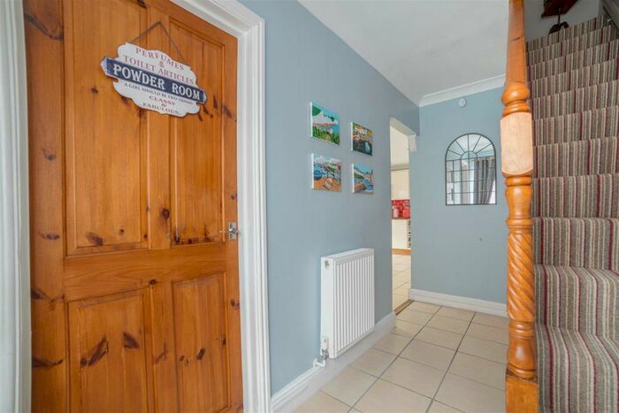 3 Bedroom Detached Bungalow For Sale In Shirley Close, Frettenham, Norwich, NR12