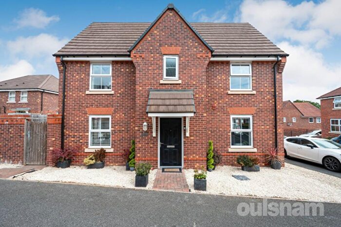 3 Bedroom Semi Detached House For Sale In Oakdale Close, Redditch, Worcestershire, B98