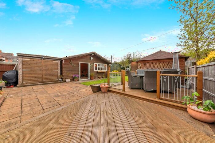 4 Bedroom Detached House For Sale In North Parade, Grantham, NG31