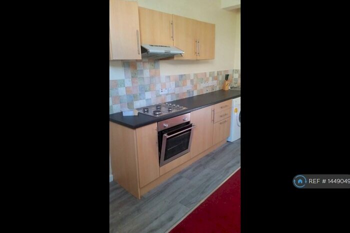 1 Bedroom Flat To Rent In Pontycymmer, Bridgend, CF32
