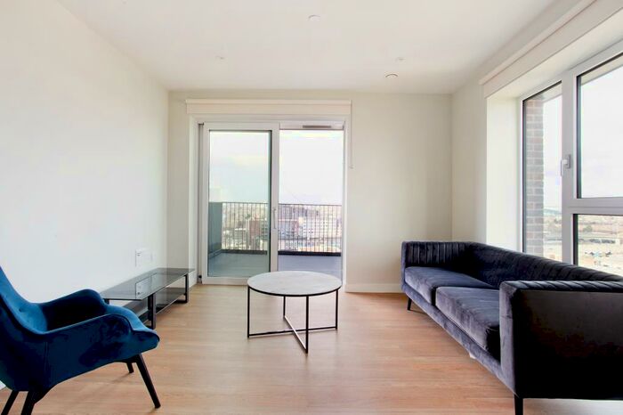 2 Bedroom Apartment To Rent In Tottenham Hale London, N17