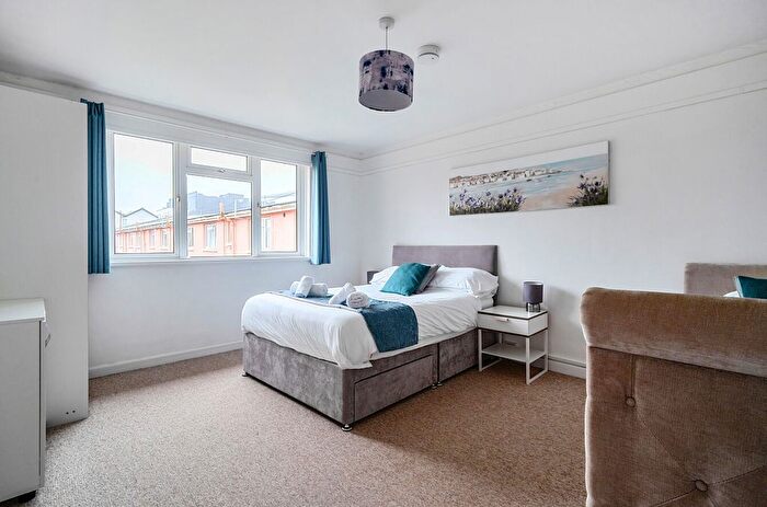1 Bedroom Flat For Sale In Esplanade Road, Paignton, Devon, TQ4