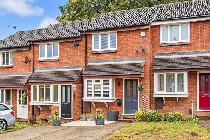 1 Bedroom Terraced House For Sale In Copperfields, Fetcham, KT22