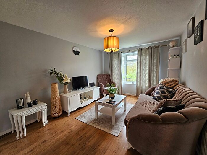 1 Bedroom Maisonette To Rent In Spear Close, Luton, LU3