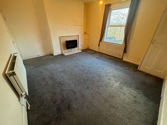 4 Bedroom End Terrace House To Rent In Park Road, Hockley, Birmingham, B18
