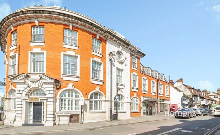 1 Bedroom Flat To Rent In Windsor Street, Uxbridge, UB8