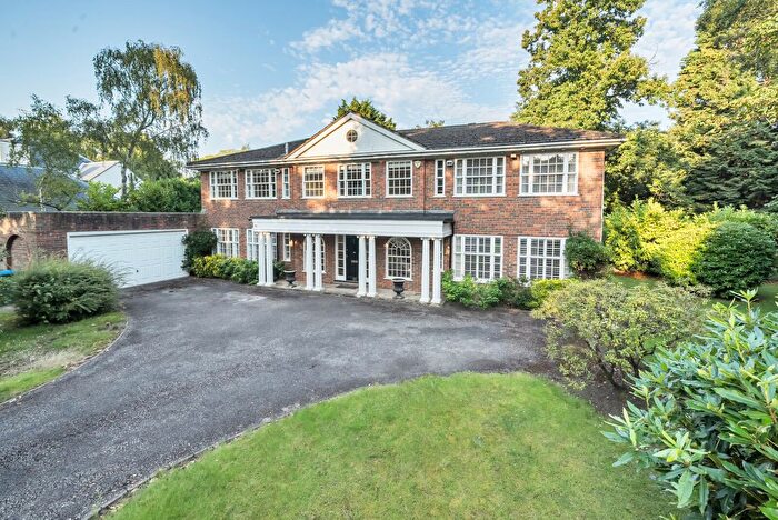 5 Bedroom Detached House To Rent In Ince Road, Hersham, Walton-On-Thames, KT12