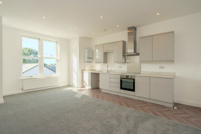 1 Bedroom Flat To Rent In Havant Road, Emsworth, Hampshire, PO10