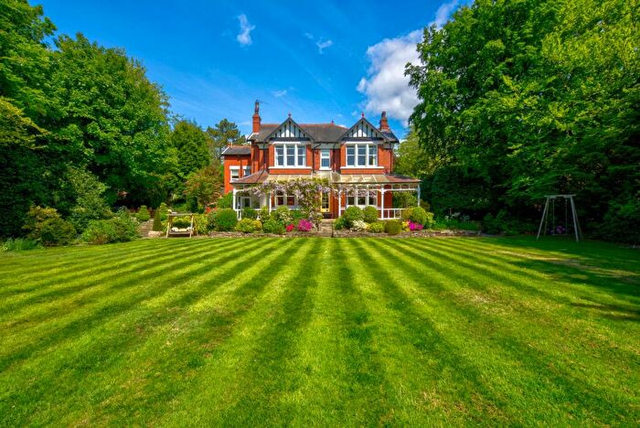6 Bedroom Detached House For Sale In Granville Park, Aughton, L39
