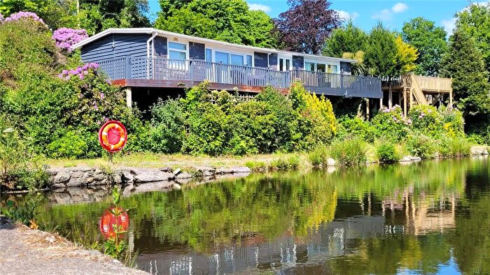 2 Bedroom Detached House For Sale In Caeathro, Caernarfon, Gwynedd, LL55