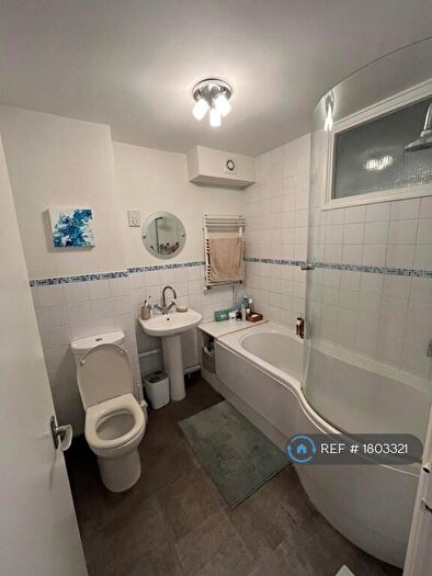 1 Bedroom Flat To Rent In Wycombe Court, London, SE3