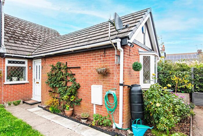 2 Bedroom Bungalow For Sale In Wells Close, Husbands Bosworth, LE17