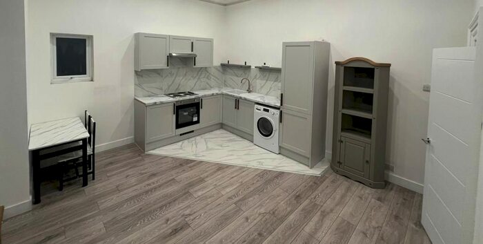 1 Bedroom Flat To Rent In Aldridge Road, Perry Barr, Birmingham, B42