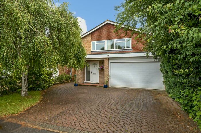 4 Bedroom Detached House For Sale In Ascot, Berkshire, SL5