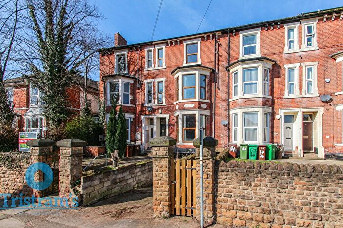 9 Bedroom Town House For Sale In Gedling Grove, Nottingham, NG7