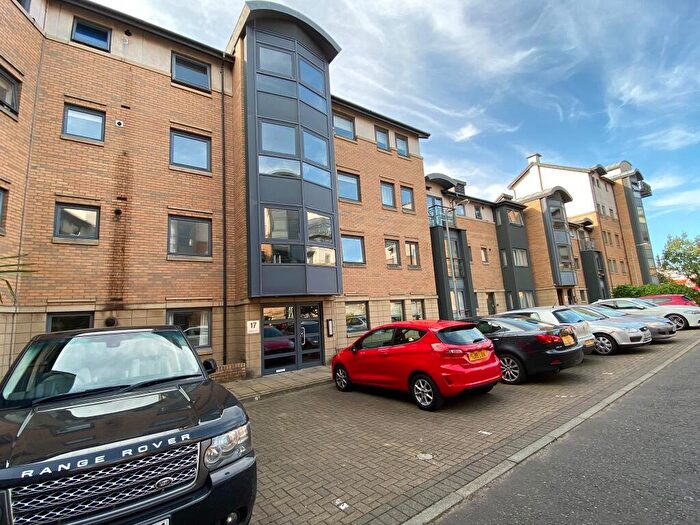 2 Bedroom Flat To Rent In Rennies Isle, Leith, Edinburgh, EH6
