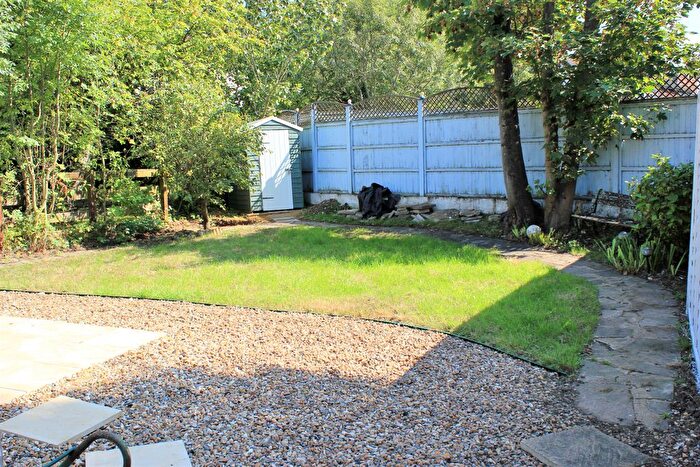 1 Bedroom Maisonette To Rent In Hillside, Kingsbury, London, NW9