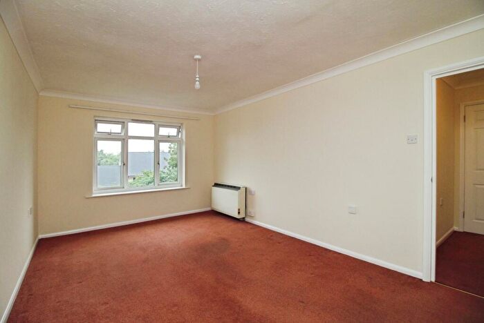 1 Bedroom Apartment For Sale In The Dell, Colchester, CO1