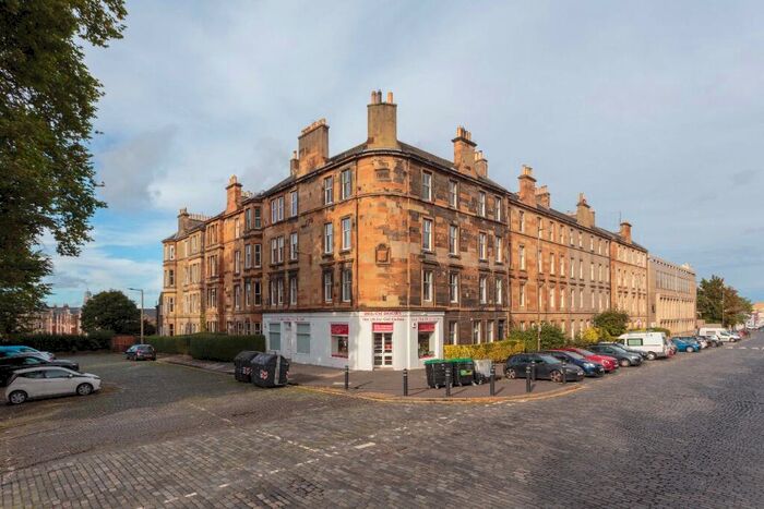 3 Bedroom Flat To Rent In East London Street, Edinburgh, EH7