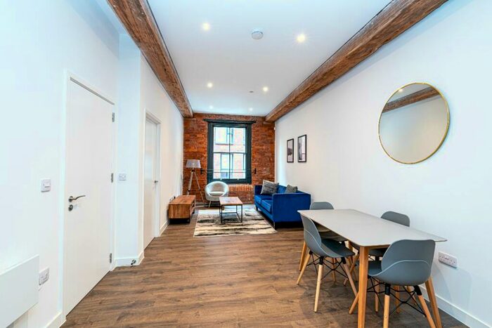 2 Bedroom Apartment To Rent In Flat, Printing Press House, School Street, M4