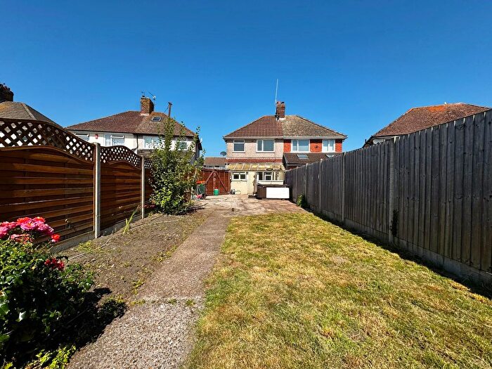 3 Bedroom Semi-Detached House For Sale In Traston Road, Newport, NP19