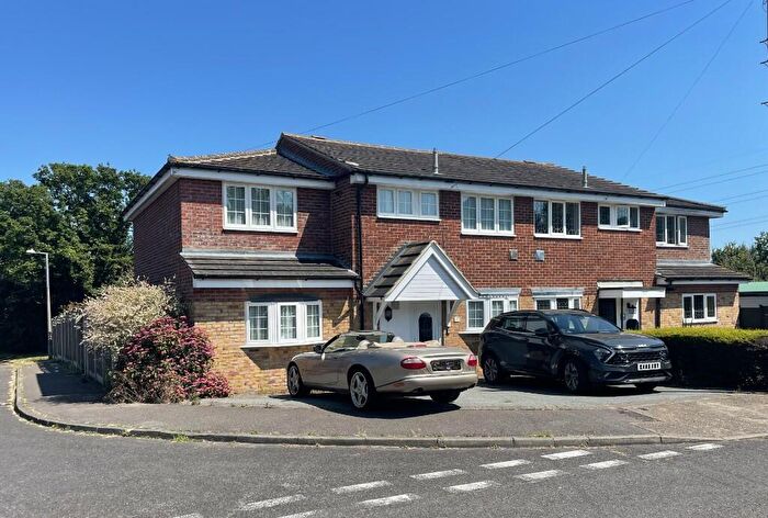 4 Bedroom Semi-Detached House For Sale In St. Margarets Avenue, Stanford-Le-Hope, Essex, SS17